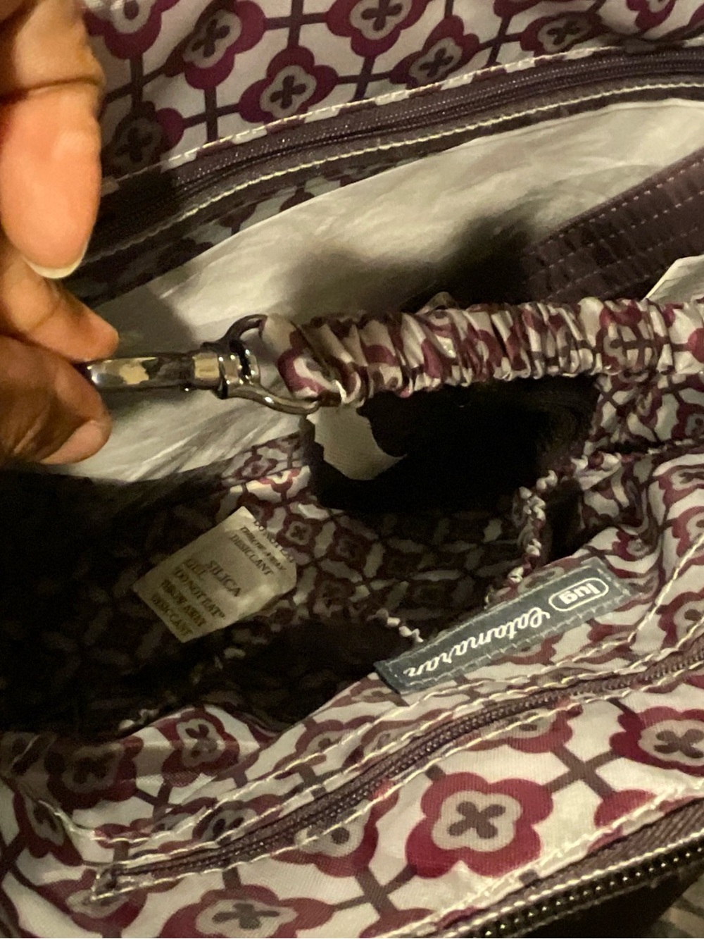 NWOT Catamaran Tote Bag & Removable Pouch, Plum - Picture 9 of 10